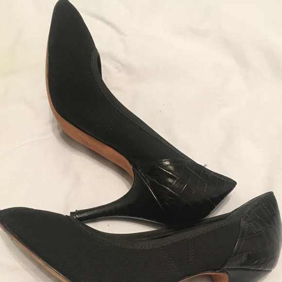 Donald J. Pliner "Zorba" Couture Heels - Picture 4 of 8